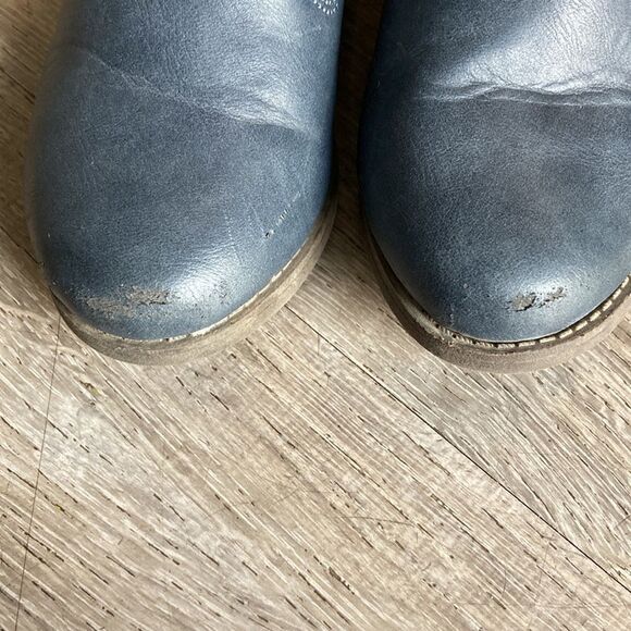 Toddler Floral Booties Blue size 9 - Picture 7 of 7